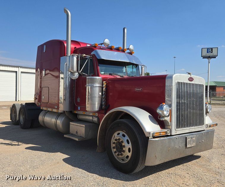 CAMIóN CAMAROTE 2004 PETERBILT