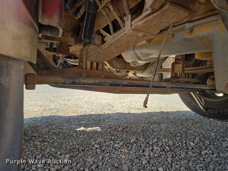 image for item EU3911 2004 Peterbilt 379 semi truck