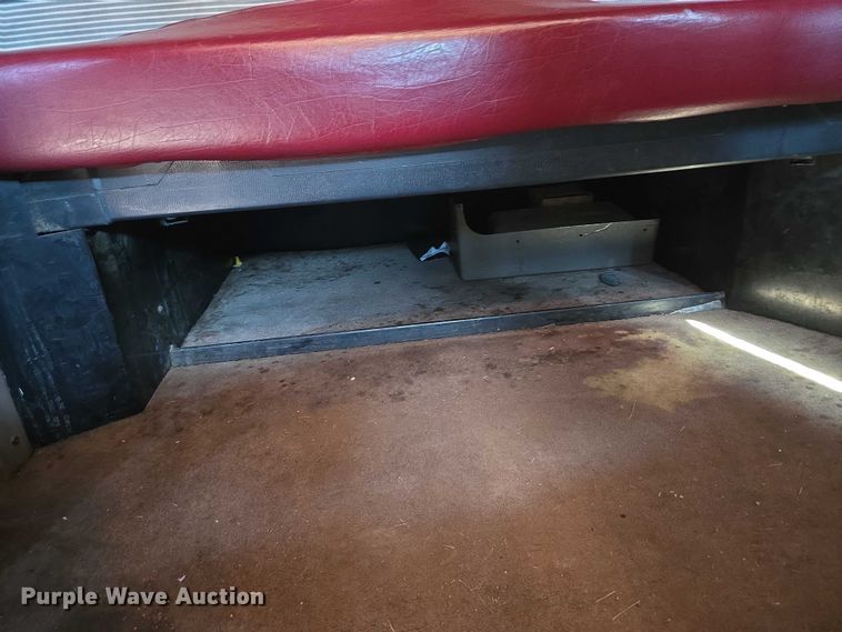 image for item EU3911 2004 Peterbilt 379 semi truck