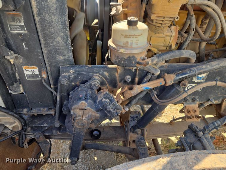 image for item EU3911 2004 Peterbilt 379 semi truck