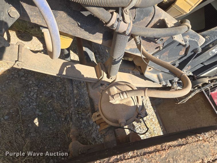 image for item EU3911 2004 Peterbilt 379 semi truck