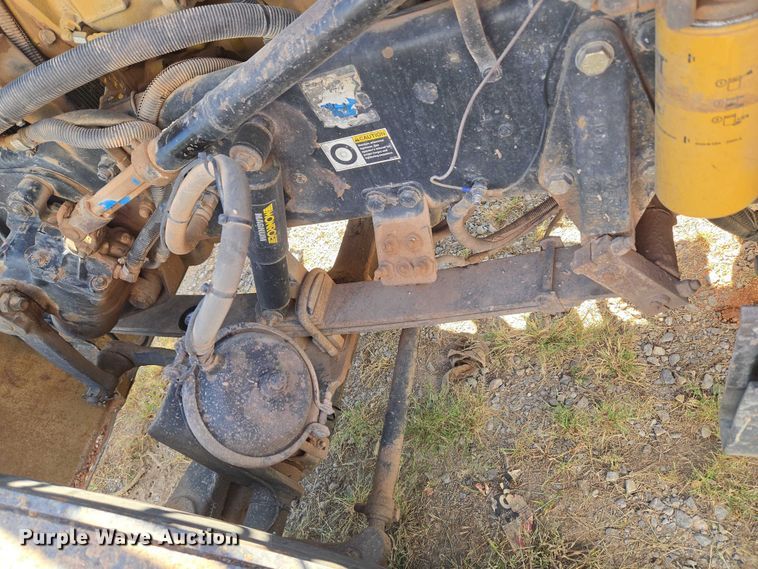 image for item EU3911 2004 Peterbilt 379 semi truck