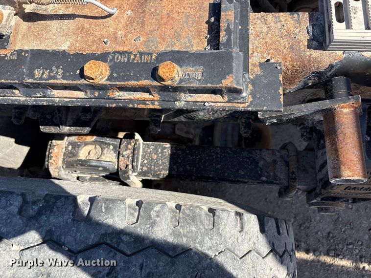 image for item EU4695 2003 Peterbilt 378 semi truck