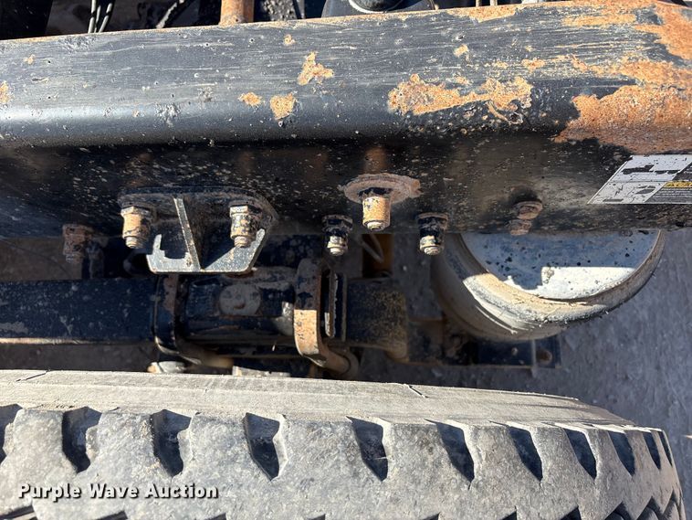 image for item EU4695 2003 Peterbilt 378 semi truck