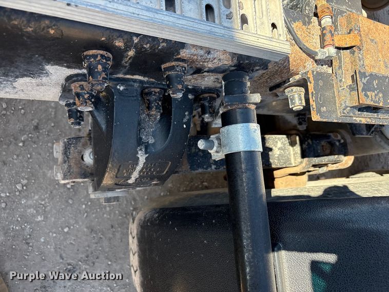 image for item EU4695 2003 Peterbilt 378 semi truck