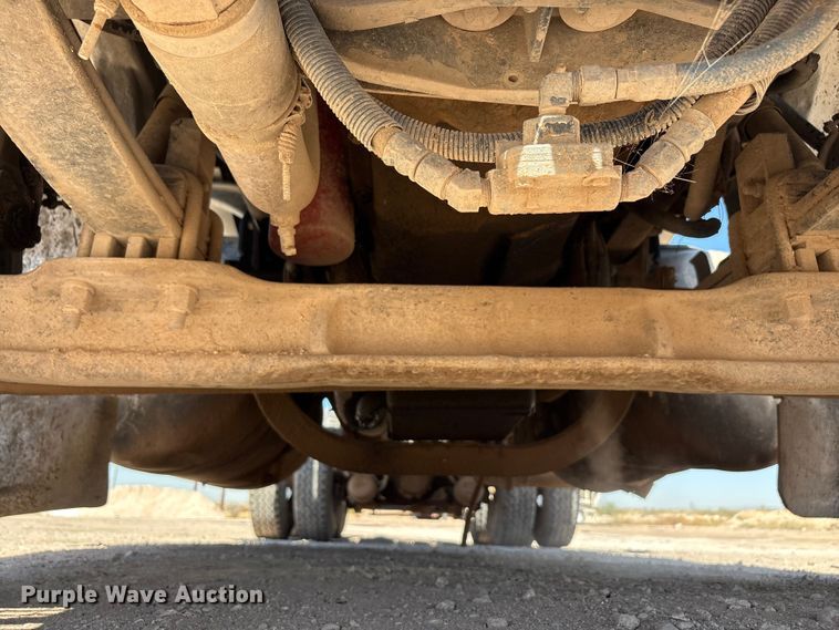 image for item EU4695 2003 Peterbilt 378 semi truck