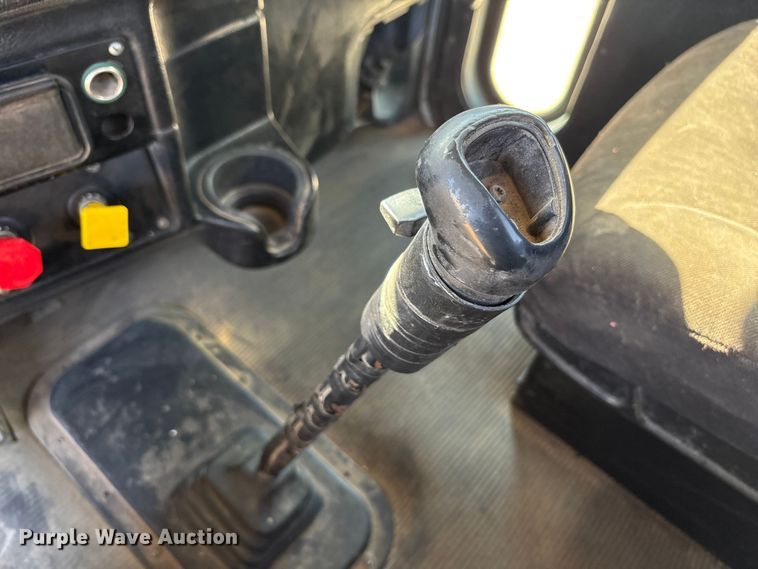 image for item EU4695 2003 Peterbilt 378 semi truck