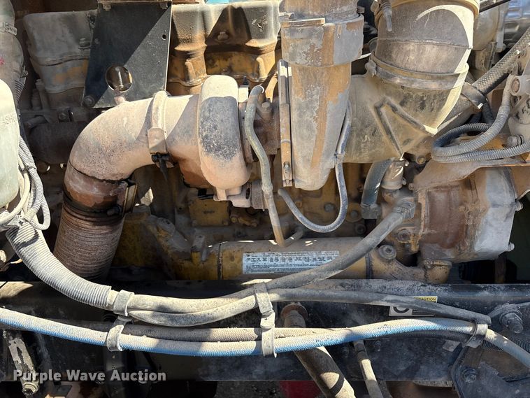 image for item EU4695 2003 Peterbilt 378 semi truck