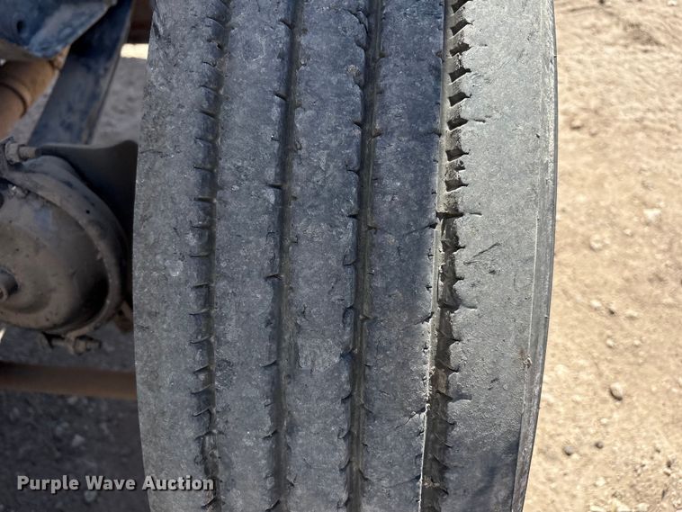 image for item EU4695 2003 Peterbilt 378 semi truck