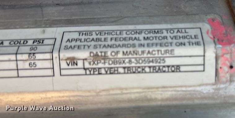 image for item EU4695 2003 Peterbilt 378 semi truck