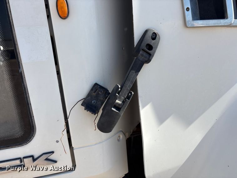 image for item EU4696 2013 Mack GU713 semi truck