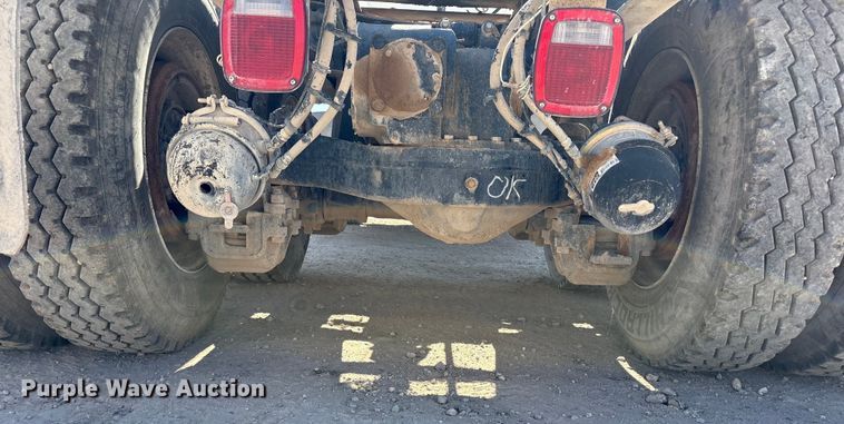 image for item EU4696 2013 Mack GU713 semi truck