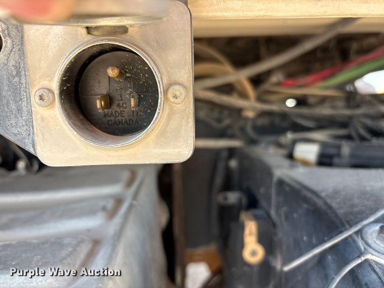 image for item EU4696 2013 Mack GU713 semi truck