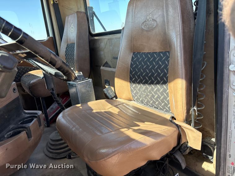 image for item EU4696 2013 Mack GU713 semi truck