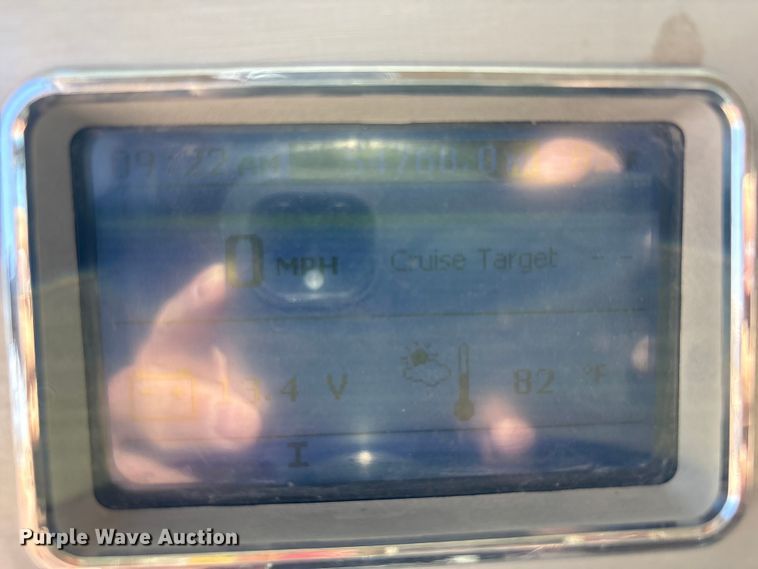 image for item EU4696 2013 Mack GU713 semi truck