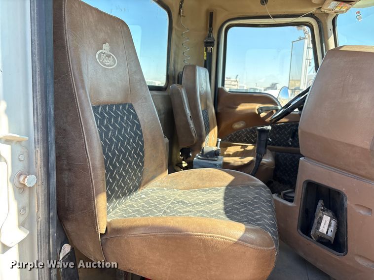 image for item EU4696 2013 Mack GU713 semi truck