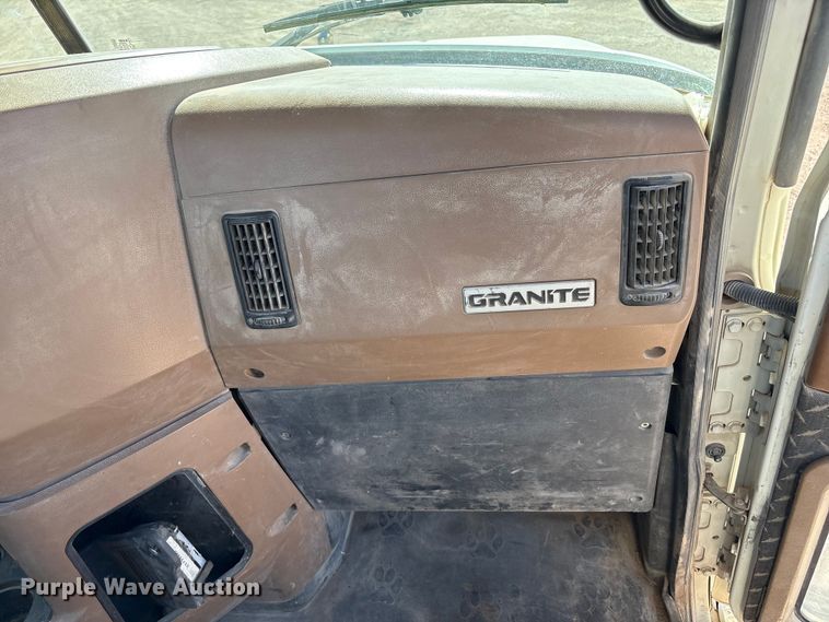 image for item EU4696 2013 Mack GU713 semi truck