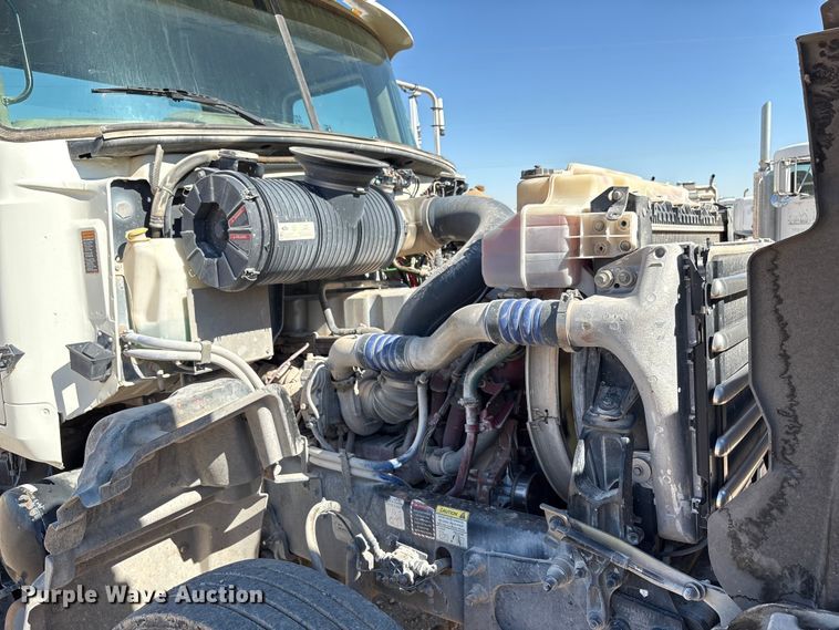 image for item EU4696 2013 Mack GU713 semi truck