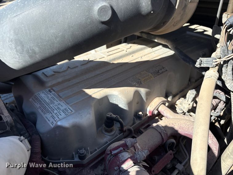 image for item EU4696 2013 Mack GU713 semi truck