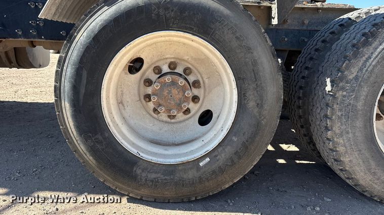 image for item EU4696 2013 Mack GU713 semi truck