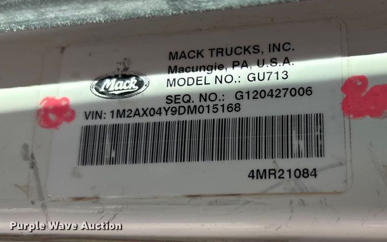 image for item EU4696 2013 Mack GU713 semi truck