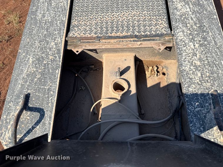 image for item EU5087 1990 Trail King TK100DGP-503 lowboy equipment trailer