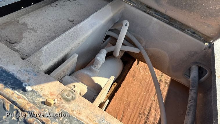 image for item EU5087 1990 Trail King TK100DGP-503 lowboy equipment trailer