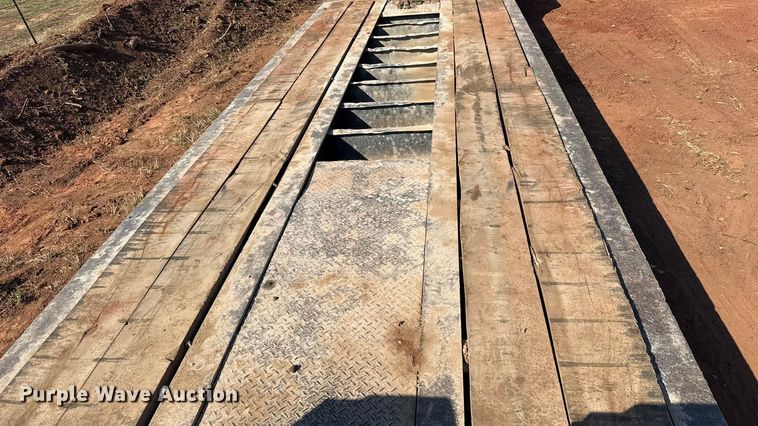 image for item EU5087 1990 Trail King TK100DGP-503 lowboy equipment trailer