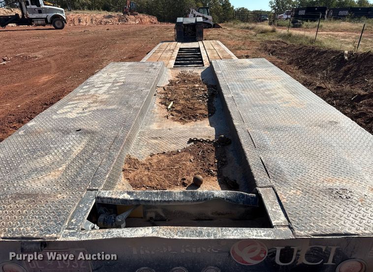 image for item EU5087 1990 Trail King TK100DGP-503 lowboy equipment trailer