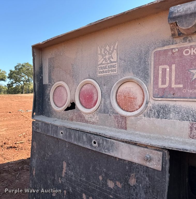 image for item EU5087 1990 Trail King TK100DGP-503 lowboy equipment trailer