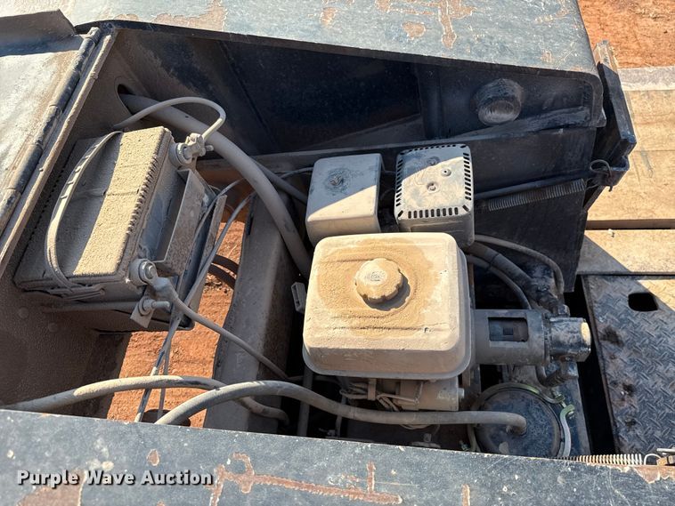 image for item EU5087 1990 Trail King TK100DGP-503 lowboy equipment trailer