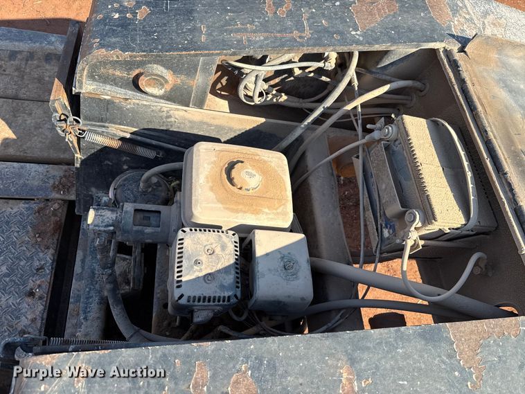 image for item EU5087 1990 Trail King TK100DGP-503 lowboy equipment trailer