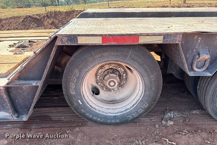 image for item EU5087 1990 Trail King TK100DGP-503 lowboy equipment trailer