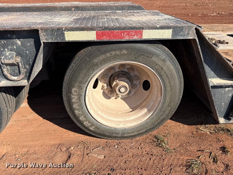 image for item EU5087 1990 Trail King TK100DGP-503 lowboy equipment trailer