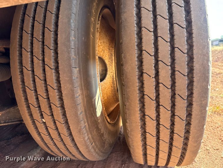 image for item EU5087 1990 Trail King TK100DGP-503 lowboy equipment trailer