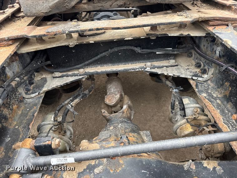 image for item EU6094 2009 Peterbilt 389 semi truck