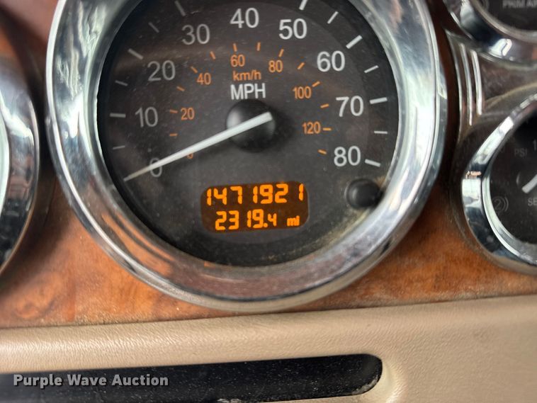 image for item EU6094 2009 Peterbilt 389 semi truck