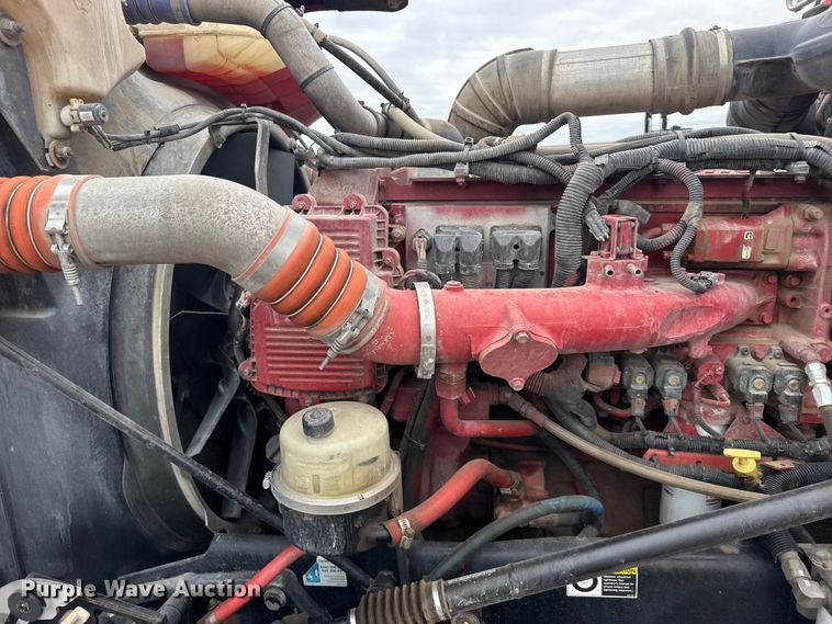 image for item EU6094 2009 Peterbilt 389 semi truck