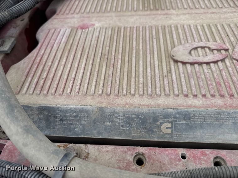 image for item EU6094 2009 Peterbilt 389 semi truck