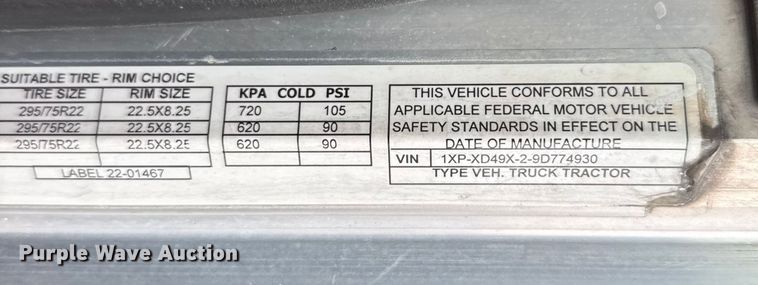 image for item EU6094 2009 Peterbilt 389 semi truck