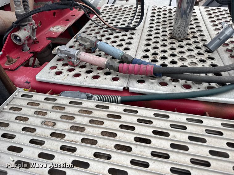 image for item EU6095 2012 Kenworth T660 semi truck