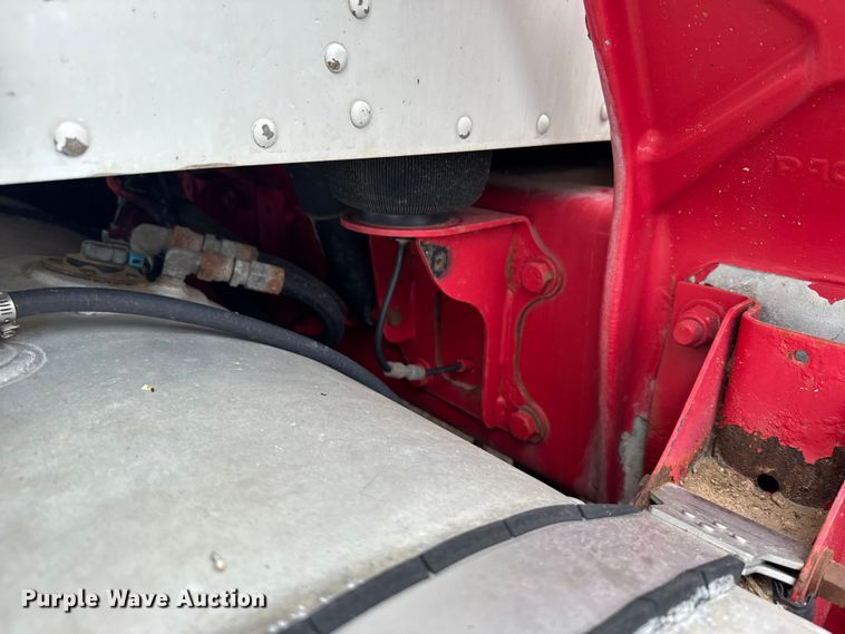 image for item EU6095 2012 Kenworth T660 semi truck