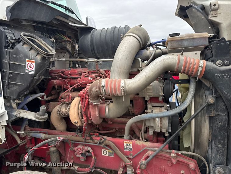 image for item EU6095 2012 Kenworth T660 semi truck