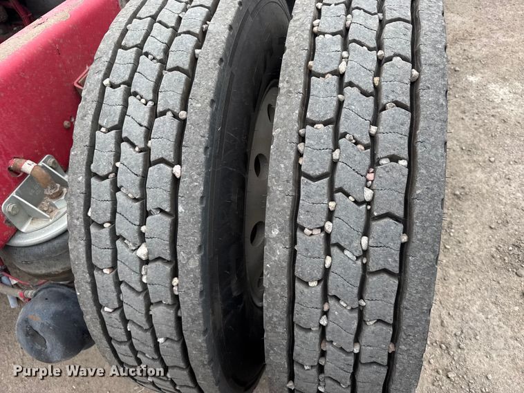 image for item EU6095 2012 Kenworth T660 semi truck