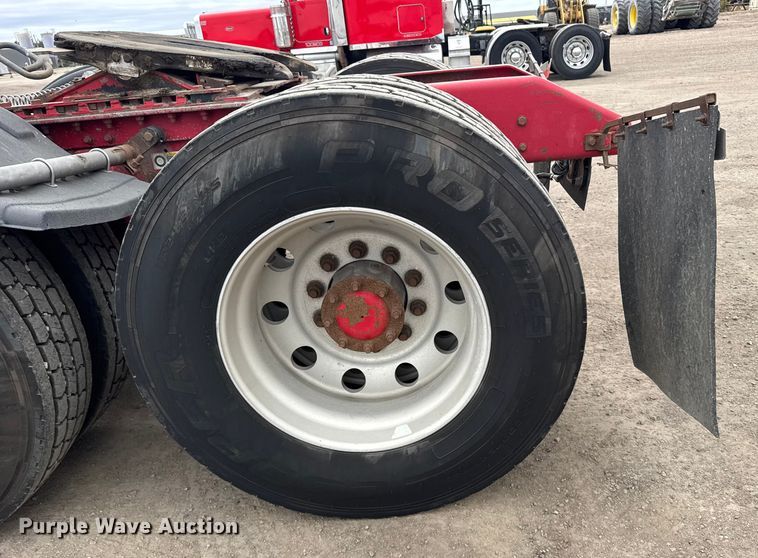 image for item EU6095 2012 Kenworth T660 semi truck