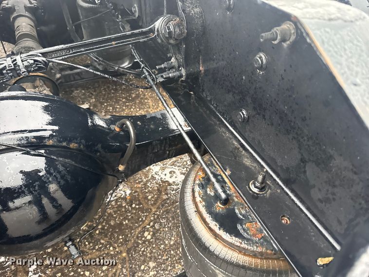 image for item EU6262 2021 Volvo VNL semi truck