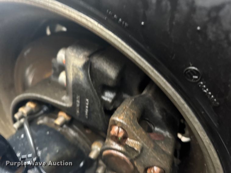 image for item EU6262 2021 Volvo VNL semi truck