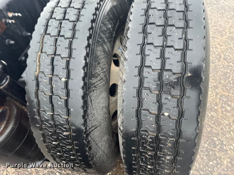 image for item EU6262 2021 Volvo VNL semi truck