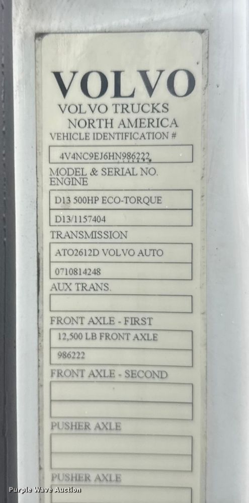 image for item EU6263 2017 Volvo VNL semi truck