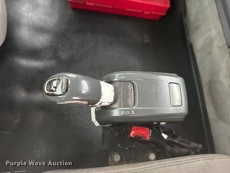 image for item EU6264 2011 Volvo VNL semi truck